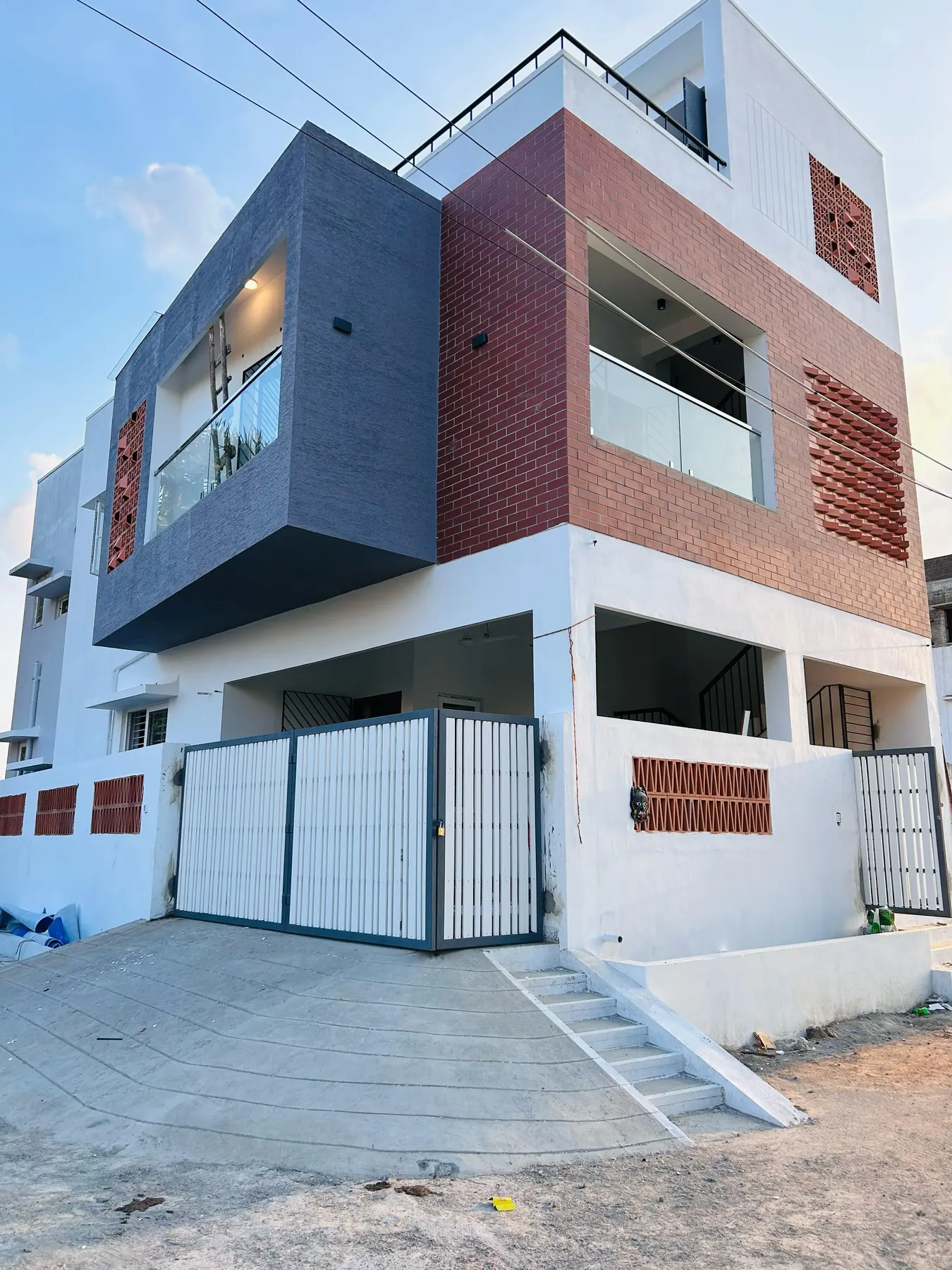 SK Residence — front elevation, Kayarambedu, Chennai